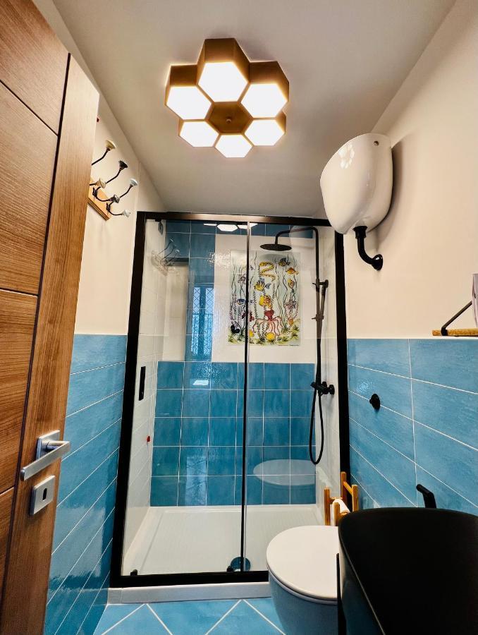 فندق Casina Lambis يوتْسْوولْ المظهر الخارجي الصورة