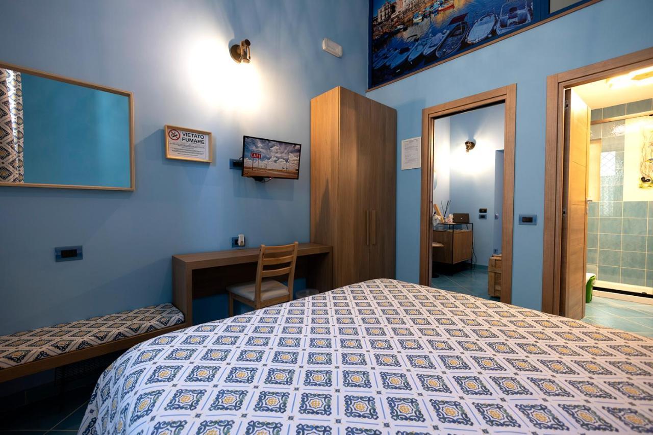 فندق Casina Lambis يوتْسْوولْ المظهر الخارجي الصورة